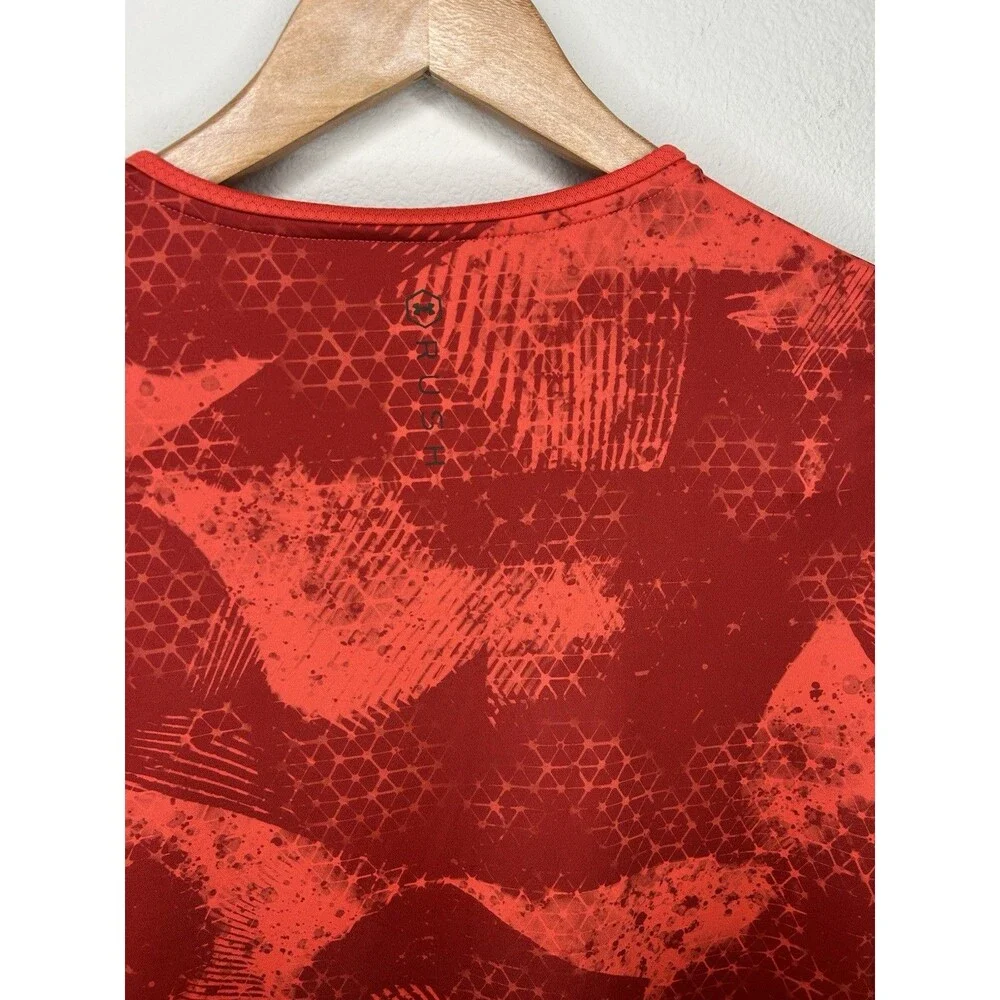 Under Armour HeatGear Mens Medium Red Rush Short Sleeve Athletic Top Gym Shirt